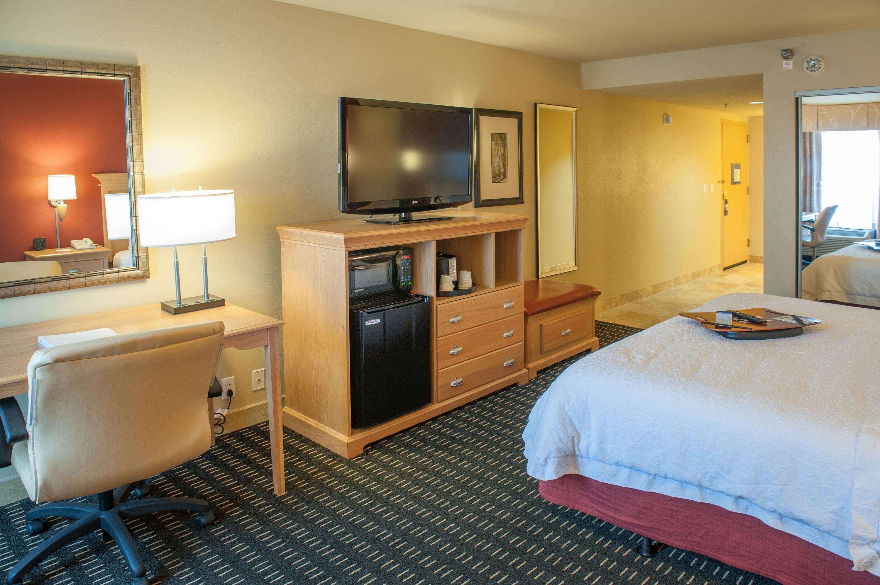 Hampton Inn Pensacola-Airport Экстерьер фото