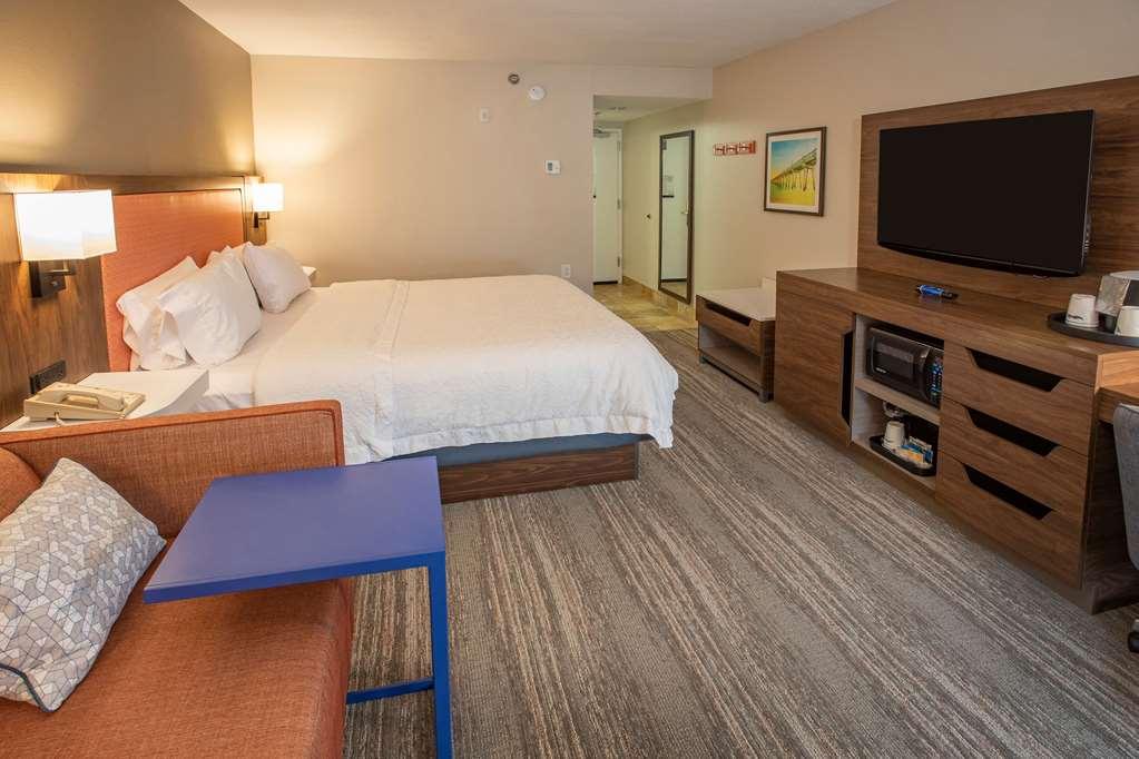 Hampton Inn Pensacola-Airport Номер фото
