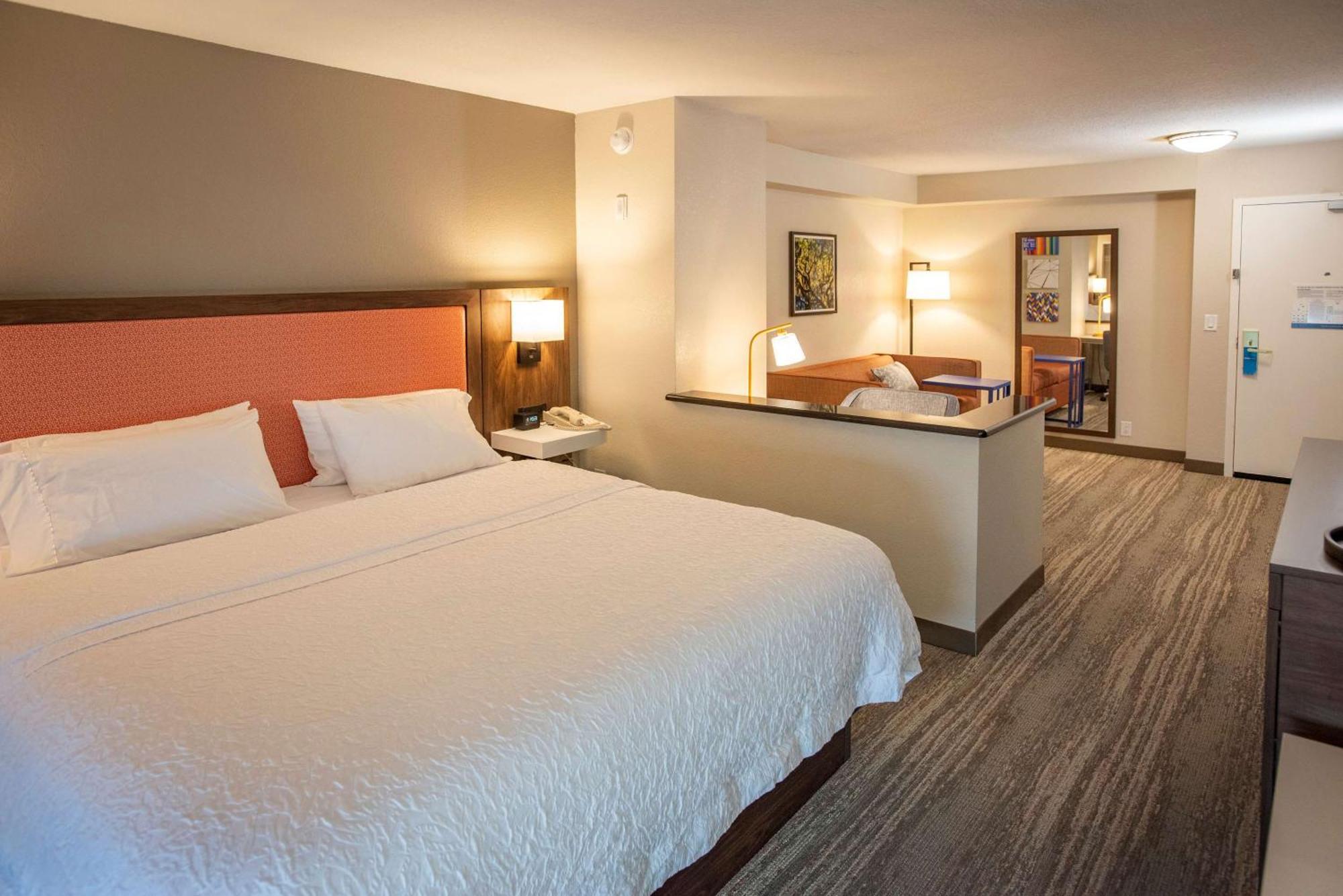 Hampton Inn Pensacola-Airport Экстерьер фото