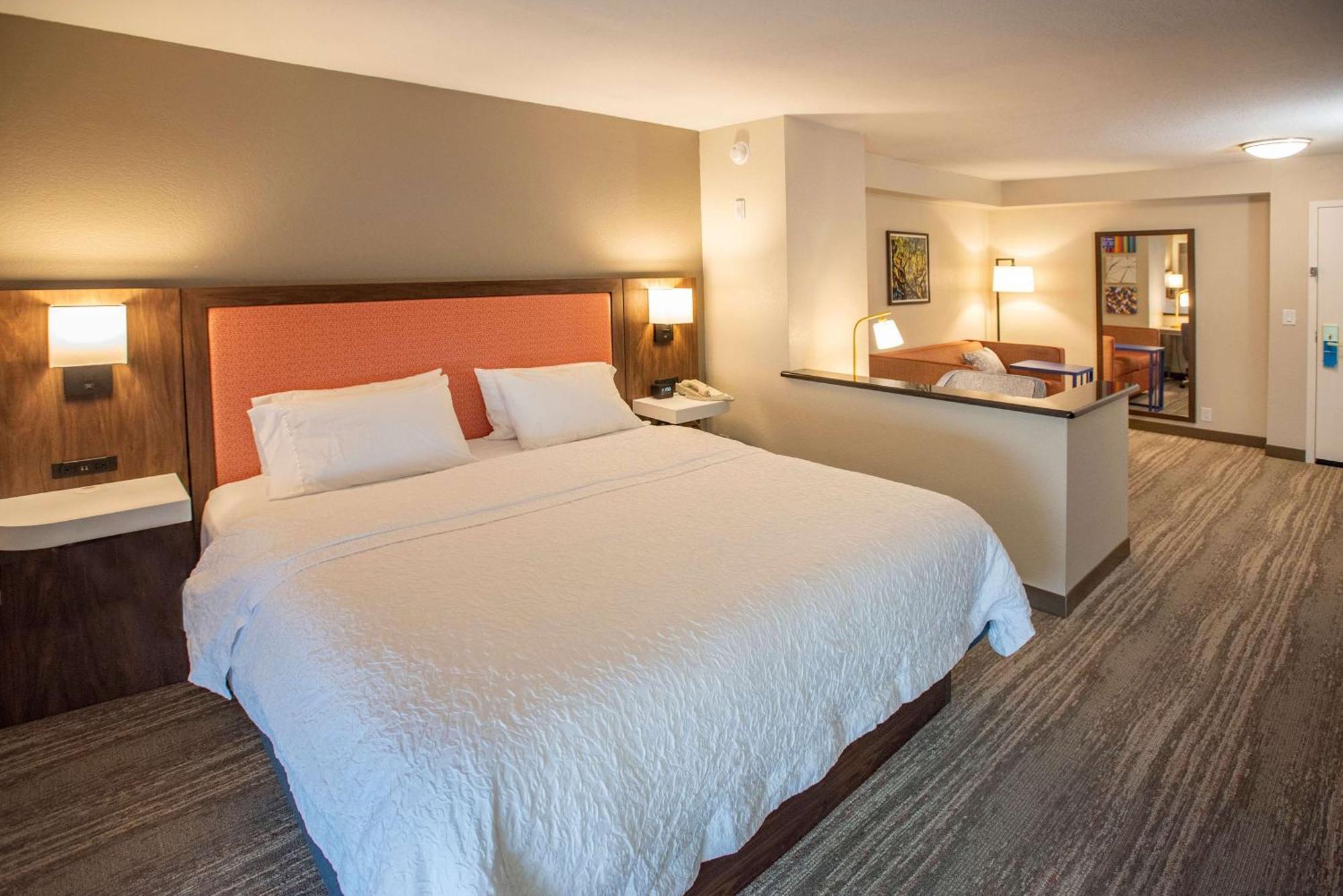 Hampton Inn Pensacola-Airport Экстерьер фото